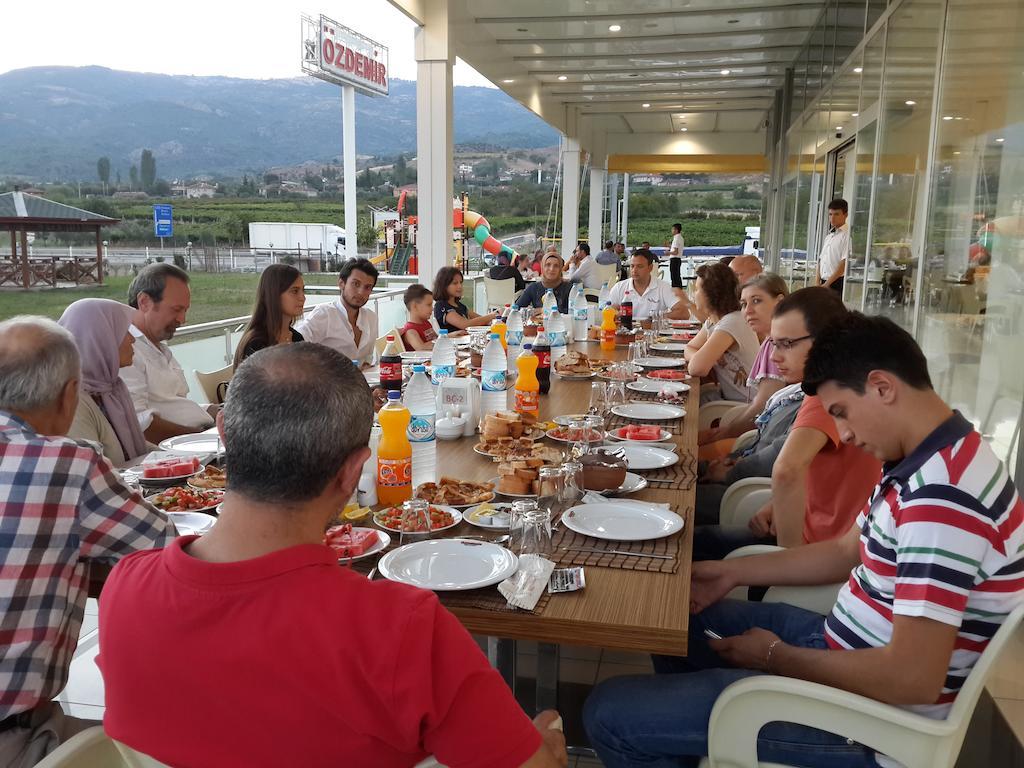 Ozdemir Hotel Pamukova Exteriör bild