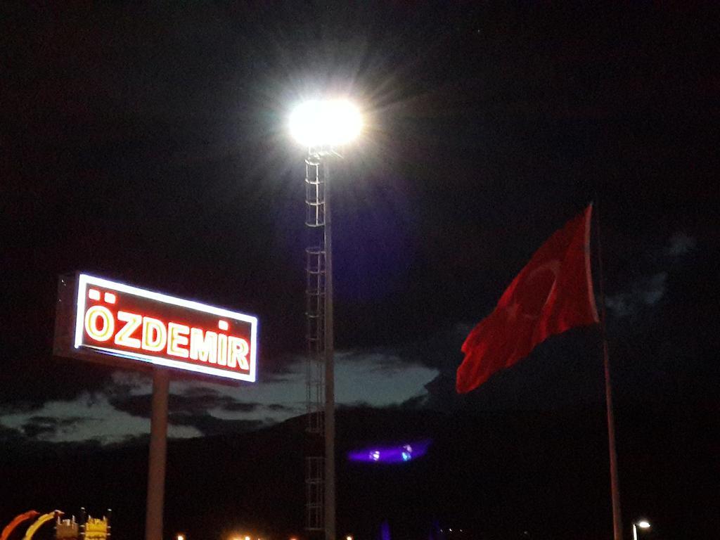 Ozdemir Hotel Pamukova Exteriör bild